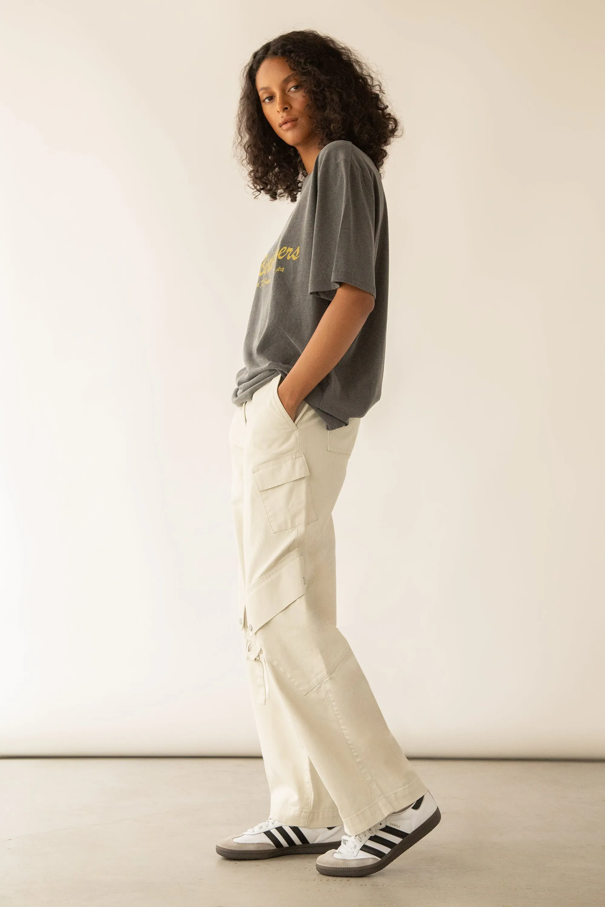 CARGO PANT WITH POCKET DETAILS