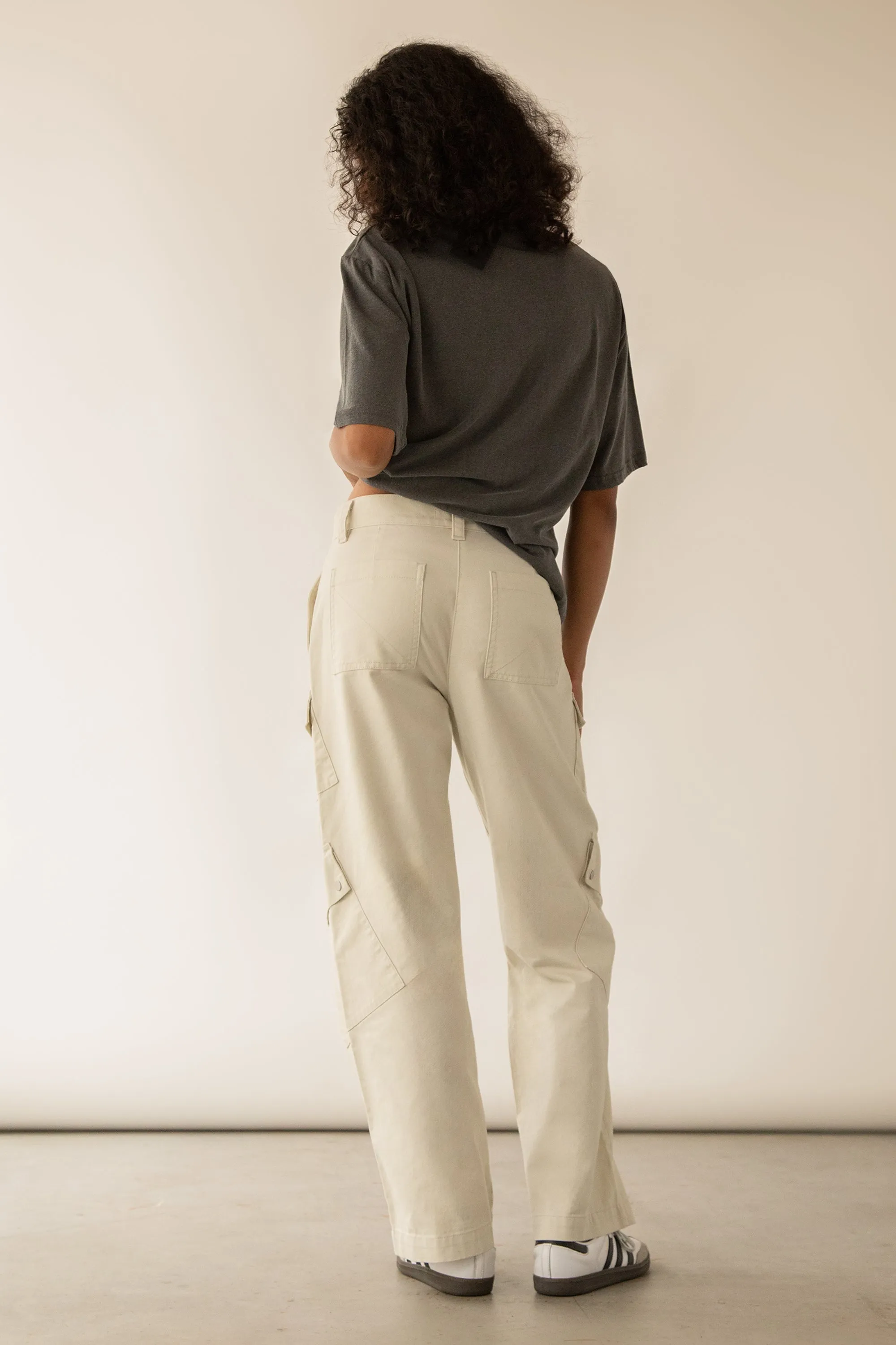 CARGO PANT WITH POCKET DETAILS