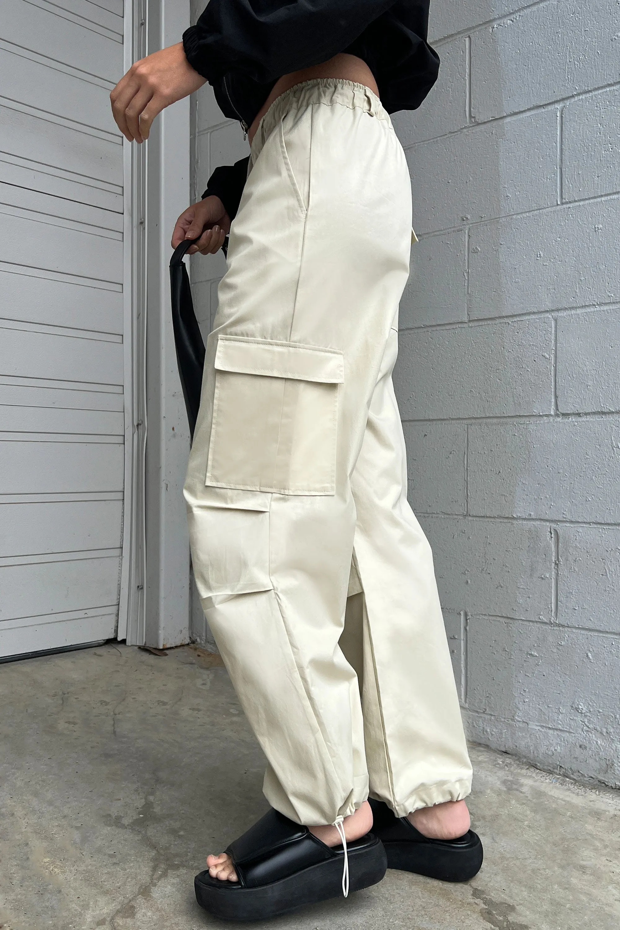 DRAWSTRING WAIST CARGO PANT